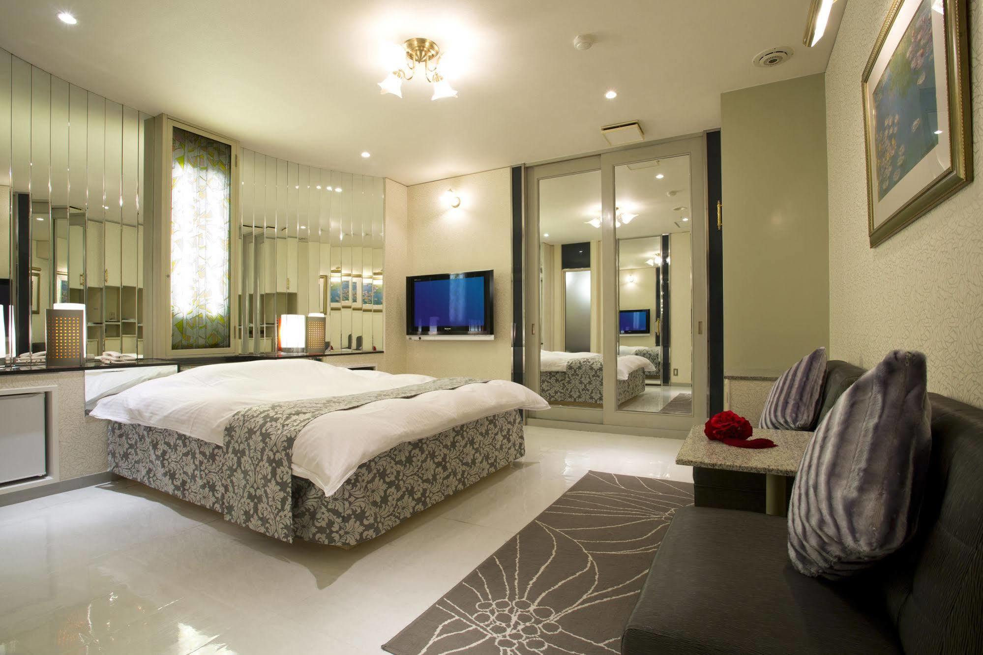 Hotel Casablanca (Adults Only) Osaka Esterno foto